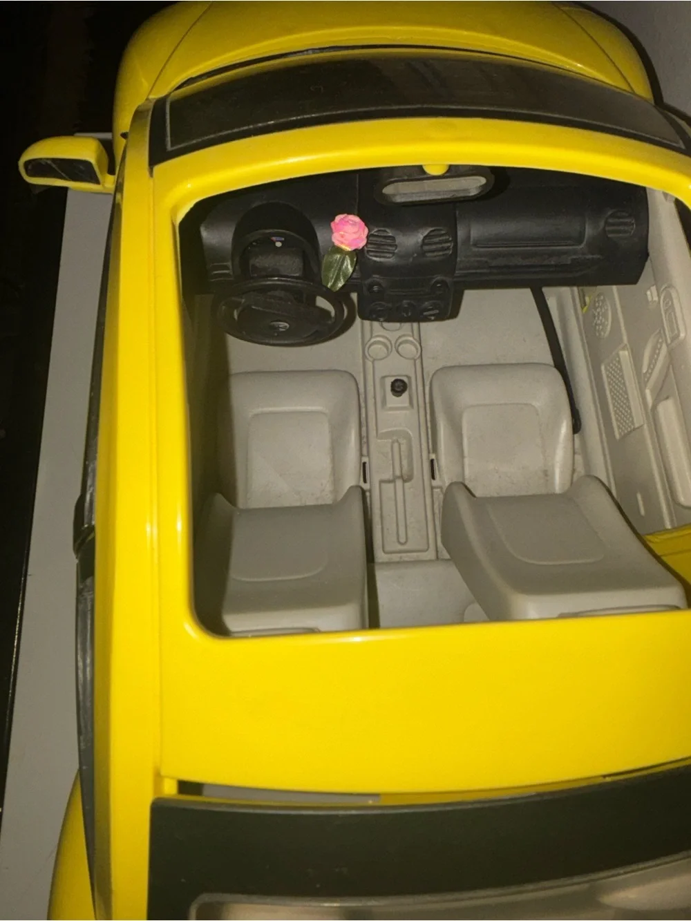 Barbie Volkswagen New Beetle Yellow Flower Power Car VW Convertible Bug With Key